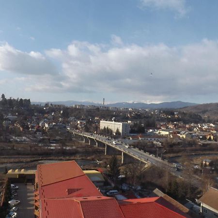 Mountain View Apartment Къмпулунг Екстериор снимка