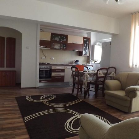 Mountain View Apartment Къмпулунг Екстериор снимка